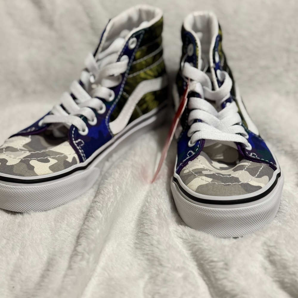 Vans Multicolor Camo High-Top Sneakers kids size 13